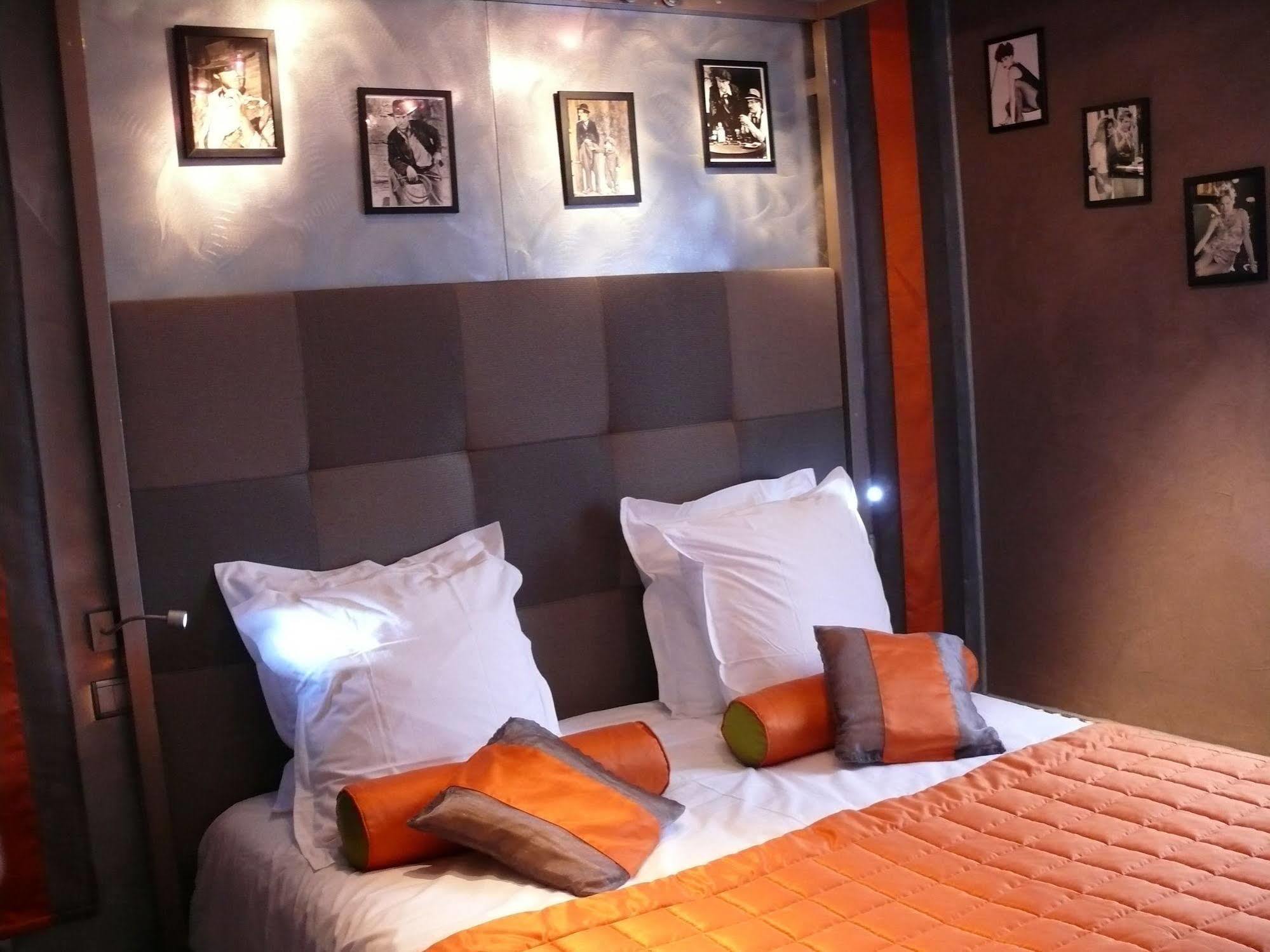 Hotel Le Rocher Blanc Albaret-Sainte-Marie Exterior photo